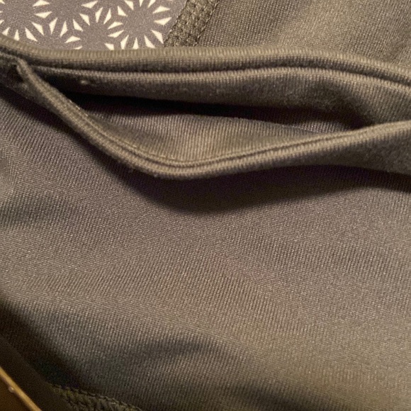 NWT Women’s M C9 Champion Freedom tight Cropped capri pants Duo-Dry pine green - Picture 8 of 8